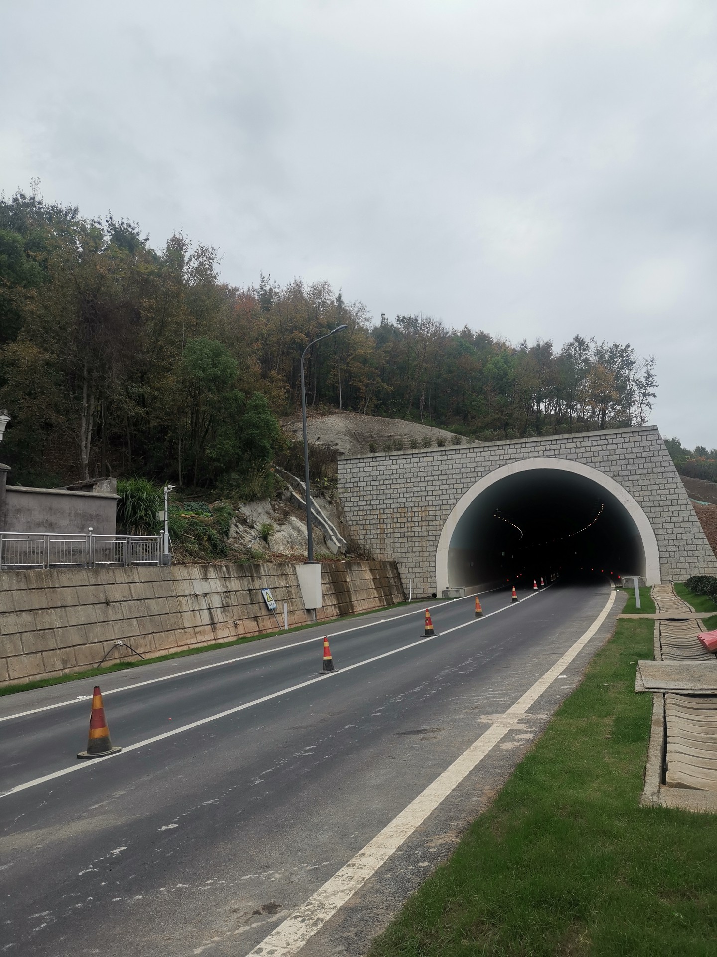 隧道照明調(diào)光燈具選型技巧